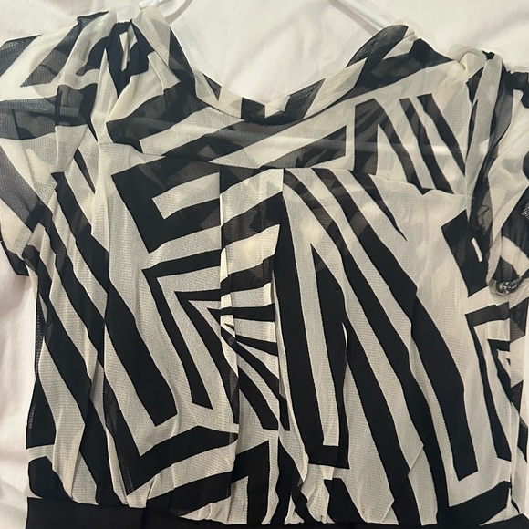 Calvin Klein Classic Black Pencil Skirt sz 2 $118 - Picture 6 of 8